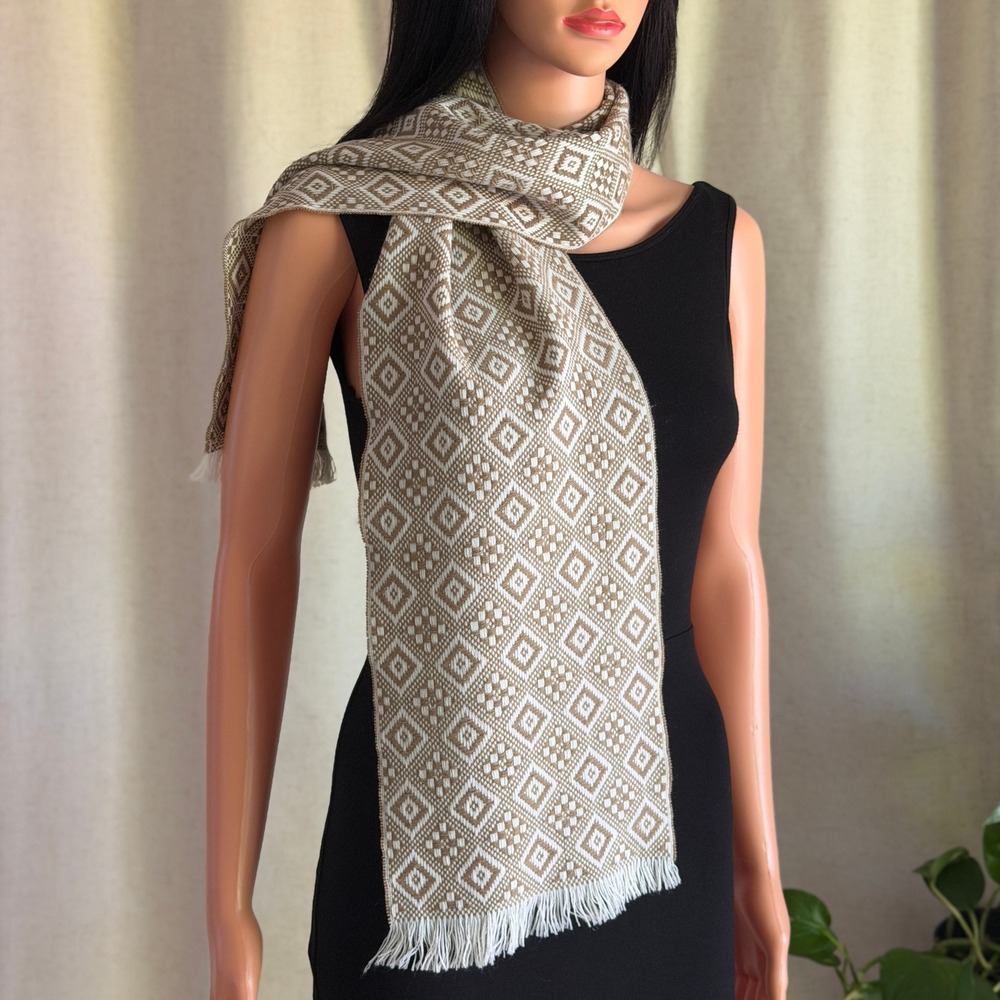 Vtg 70s Geometric Diamond Woven Fringe Scarf Taupe Cream Rectangular Wrap Scandi